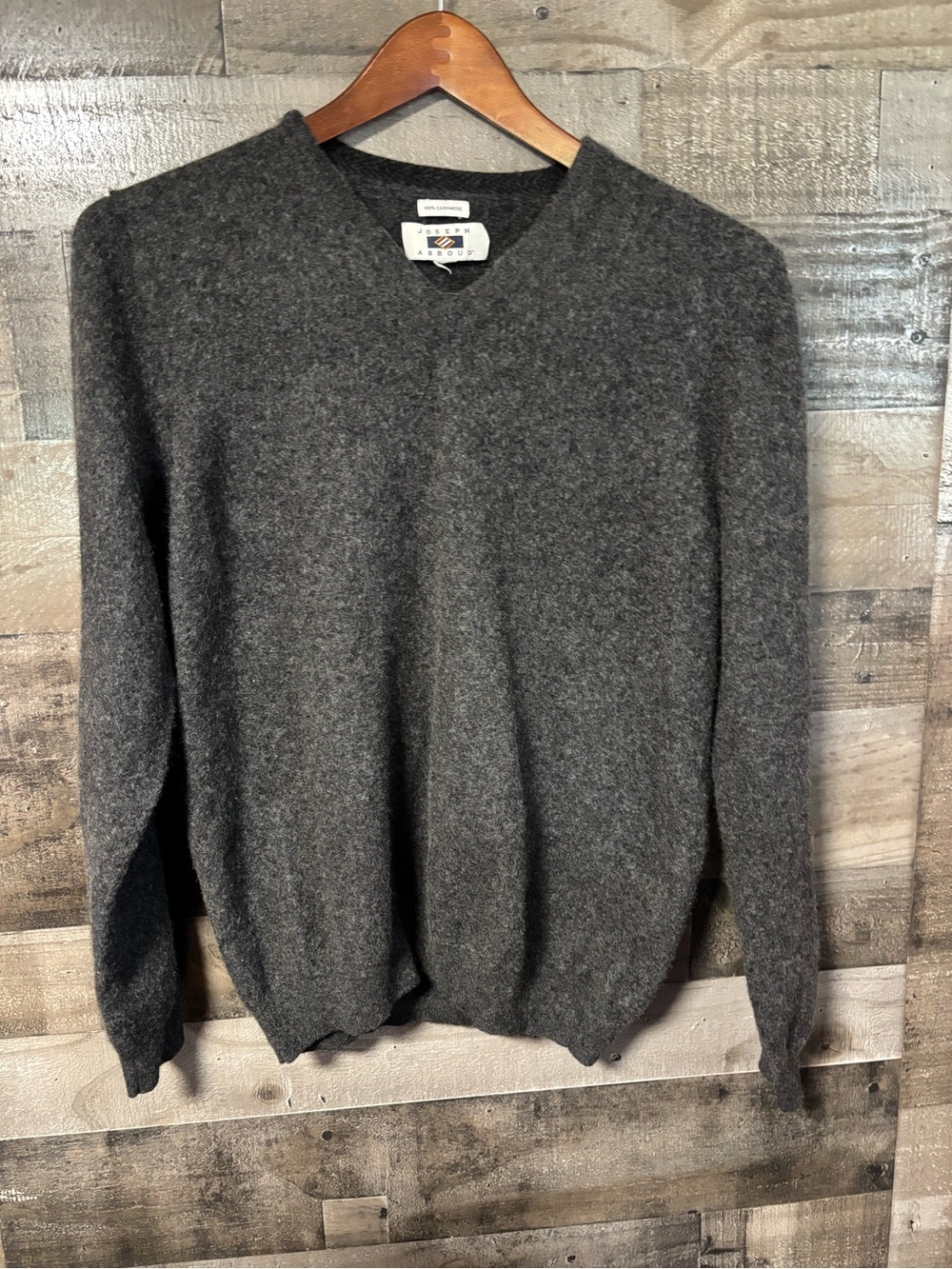 Joseph Abboud Dark Charcoal V-Neck 100% Cashmere Sweater M/L
